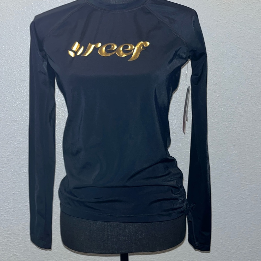 Black reef rash guard size large